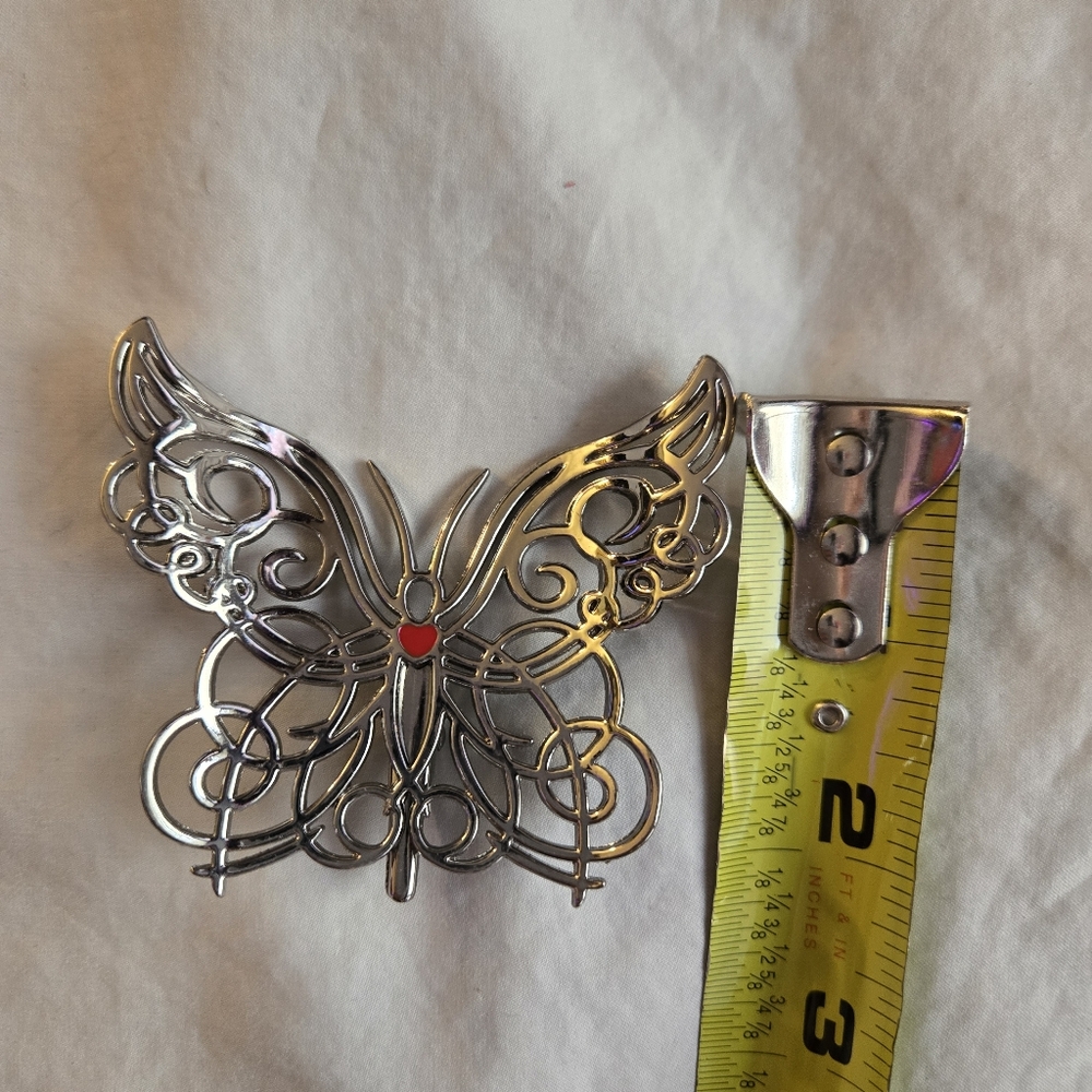 Vintage Silver Tone Metal Butterfly Filigree  Coquette Brooch Red Heart Clip - Picture 4 of 6